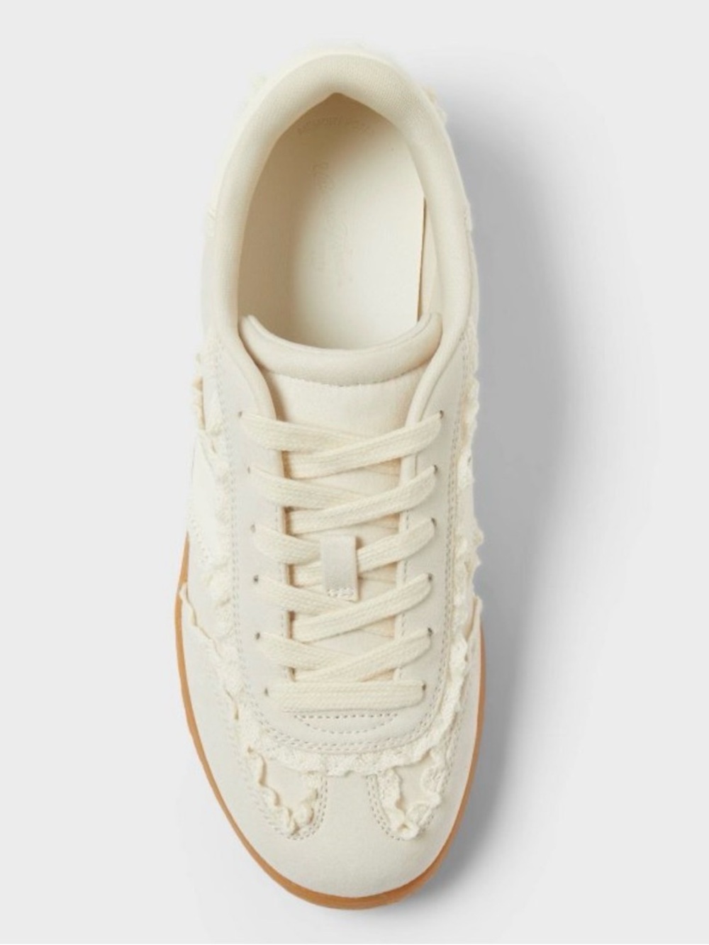 Women’s Universal Thread Spencer Sneakers Cream White Memory Foam Size 7.5 NIB - Picture 3 of 4